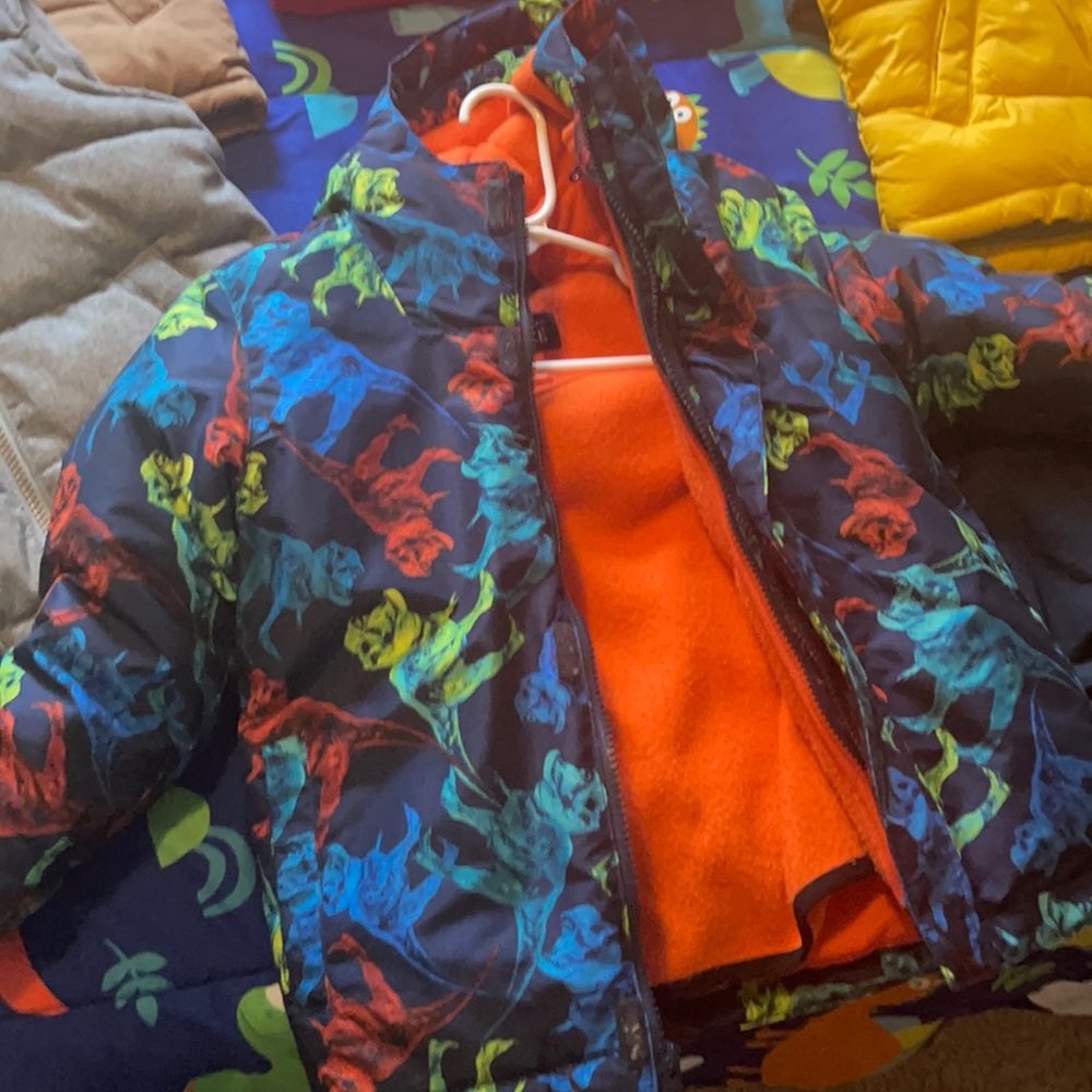 Boys 4T winter coat. Orange lining!